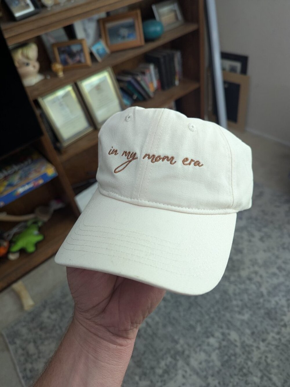 Mom Embroidery baseball cap